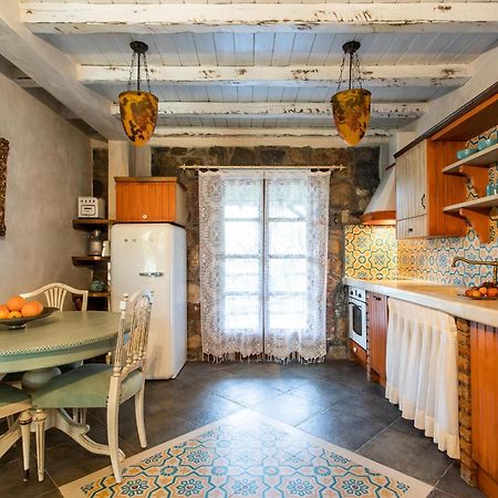 Ta Petrina Apartment วูร์วูรู ภายนอก รูปภาพ